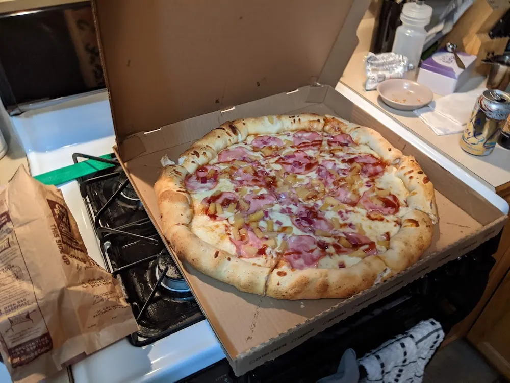 BBQ Hawaiian Pizza